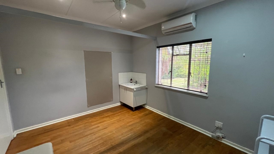  Bedroom Property for Sale in Jeffreys Bay Central Eastern Cape